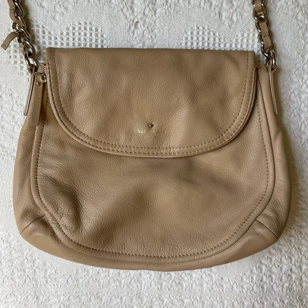 Kate Spade Purse Bag Beige Gold Pebbled Leather Cobble Hill Penny Pockets READ